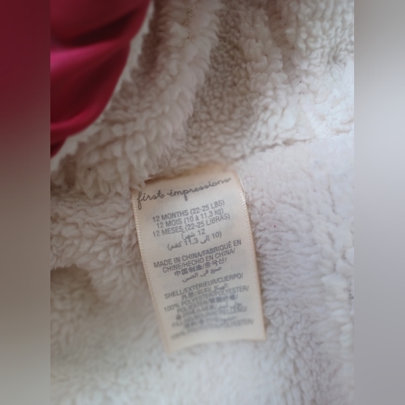 Comfy 12mo Puffer Red Vest - Picture 3 of 6